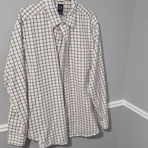 Mens Dress Shirt. Size: medium